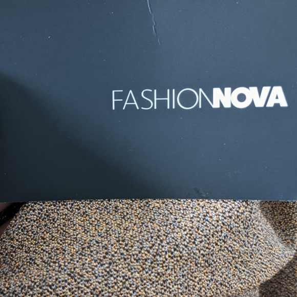 Brand New Fashion Nova Rose Gold Bodysuit XL - Picture 3 of 5